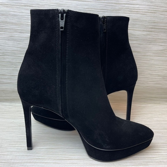 NEW Saint Laurent Classic Janis 105 Concho Ankle Boot in Black Suede Size 37 - Picture 8 of 15